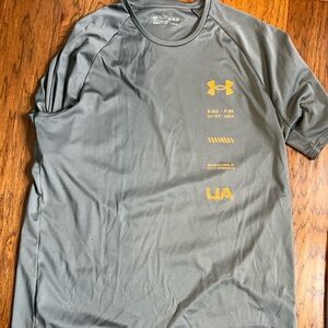 Under Armour T shirt